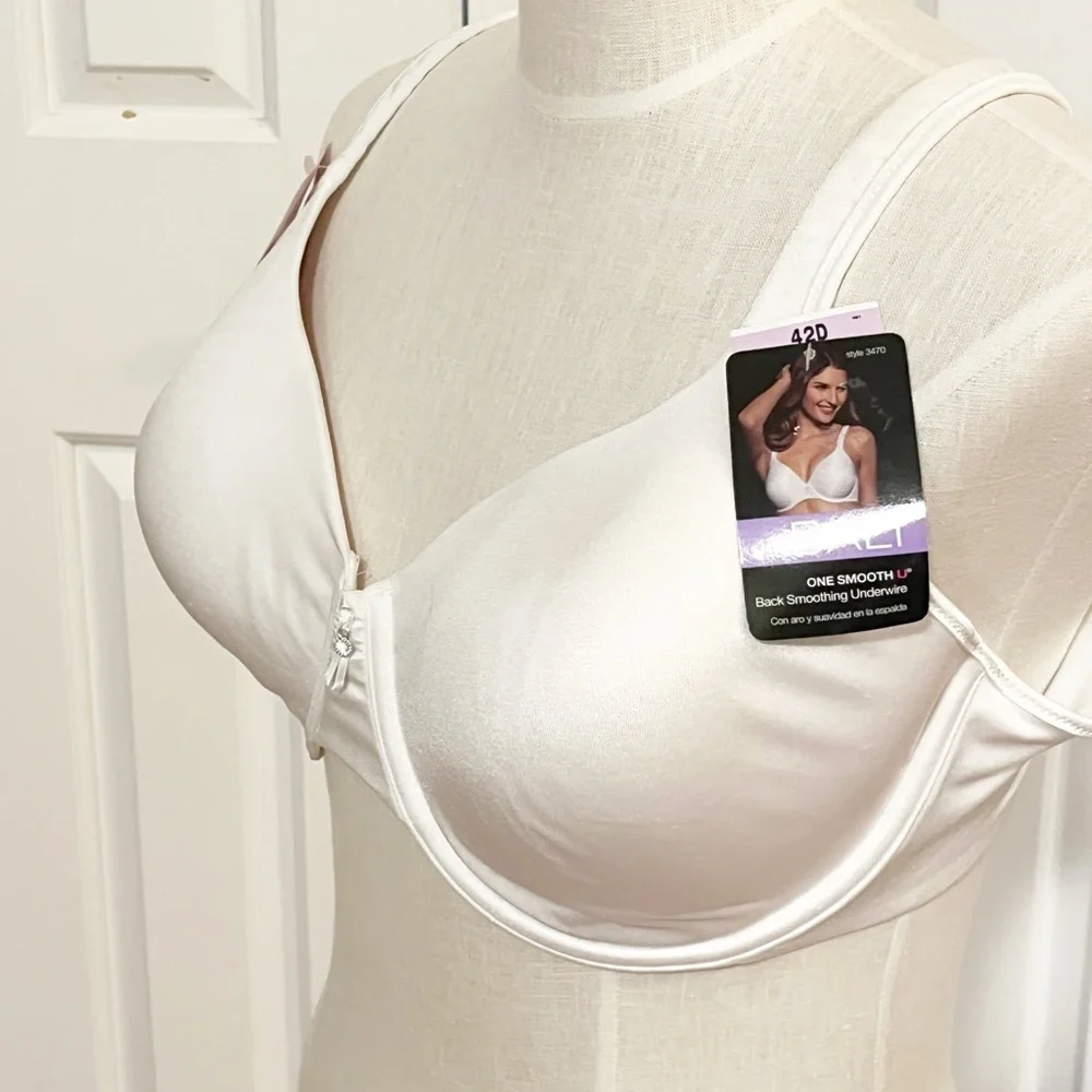 NWT! Bali One Smooth U Back Smoothing Underwire Bra 3470 – 42D (White)
